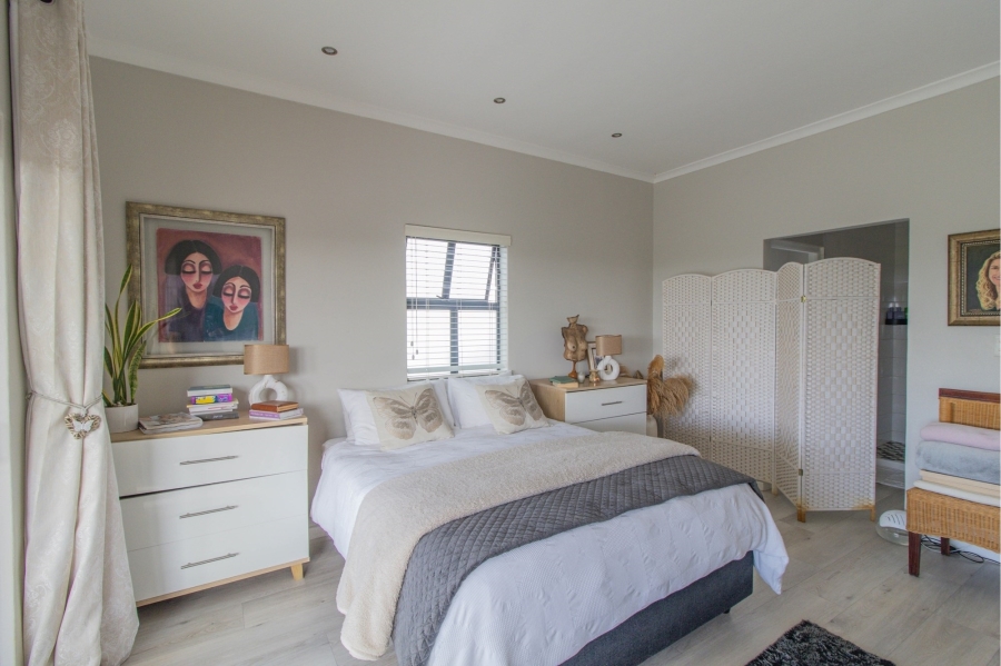 9 Bedroom Property for Sale in Olifantskop Western Cape